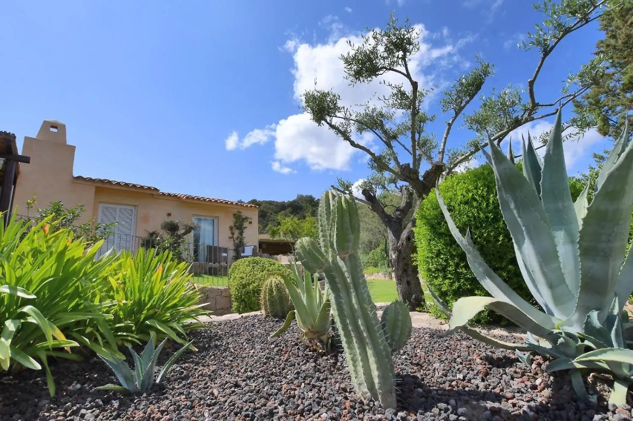 Villa Indipendente Piscina Privata E Vista Mare Cala Bitta