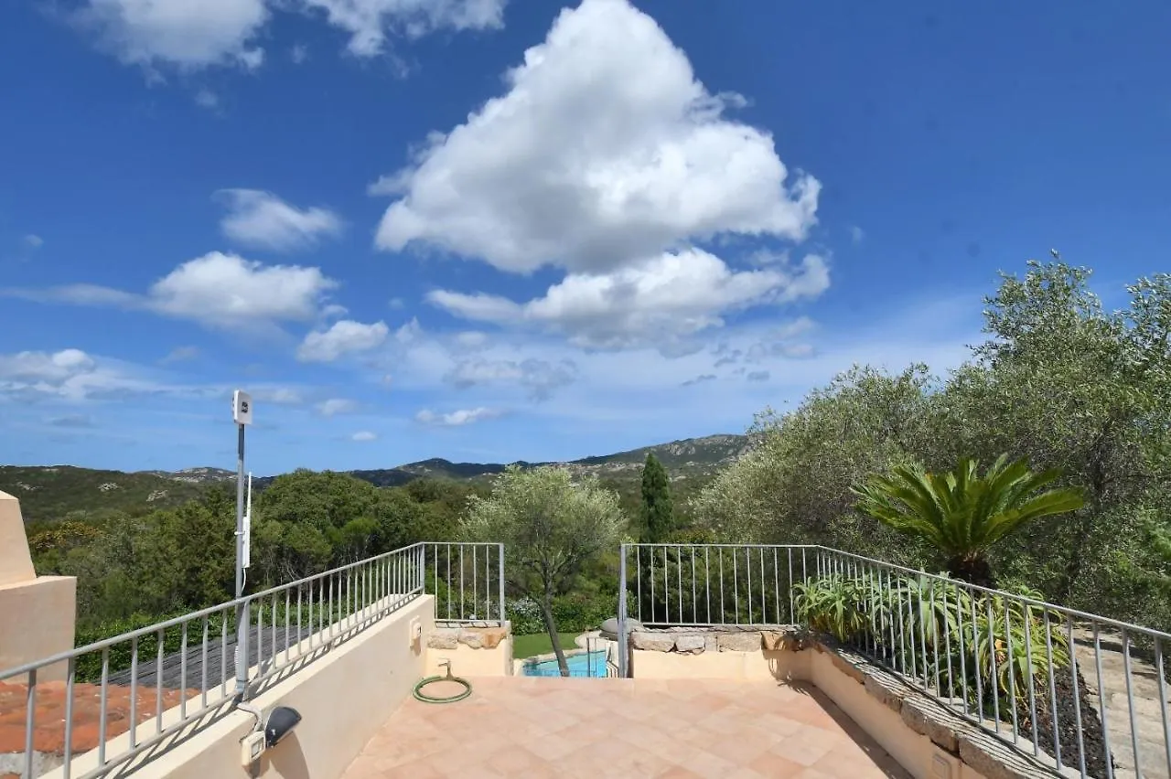 Villa Indipendente Piscina Privata E Vista Mare Cala Bitta